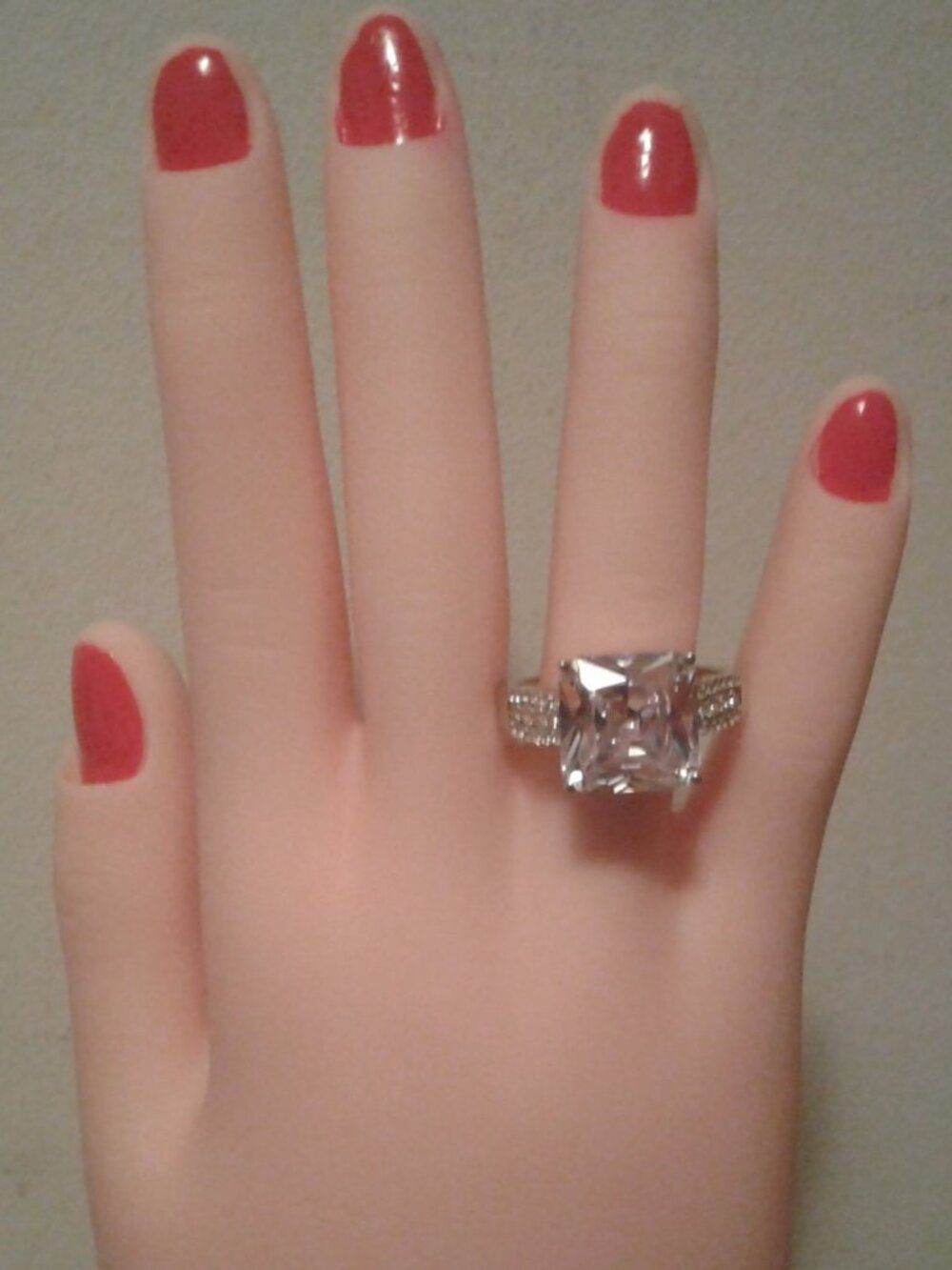 BJH239 Bella Luce NWOT Rhodium Plated Center Design Ring 9.65ctw. Size 10
